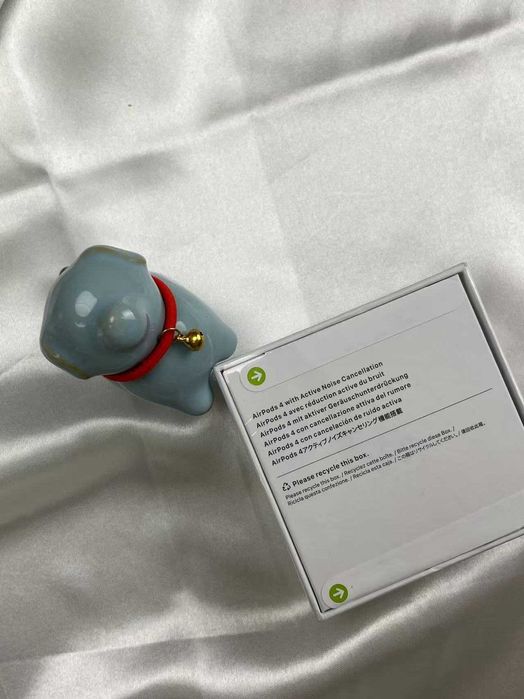 Apple AirPods 4 [OKAZJA nowe]