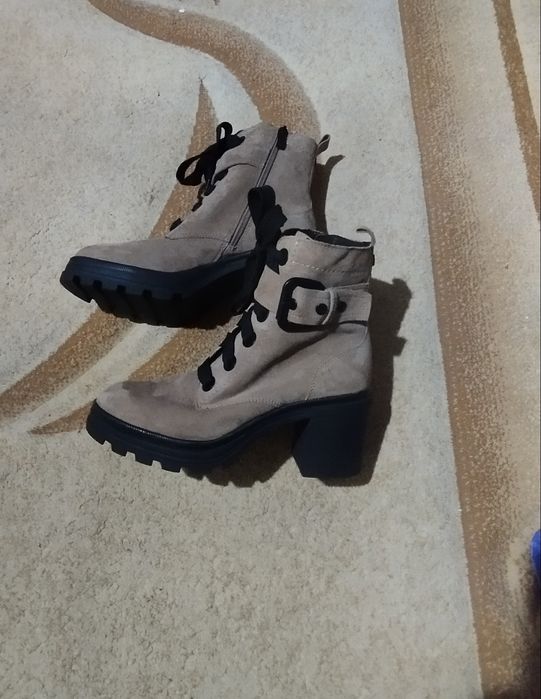 Жіночі черевики !