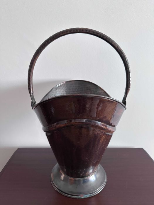 Cesto / Porta revistas em ferro