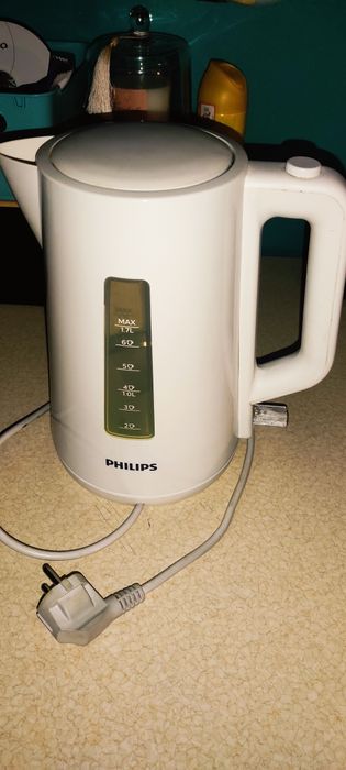 Czajnik elektryczny marki Philips z serii 3000.
