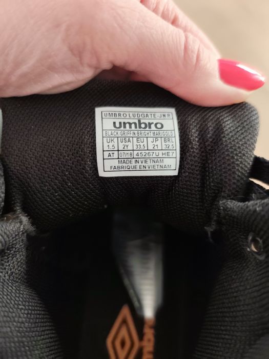 Jesienne zimowe nieprzemakalne buty Umbro rozm.33.5