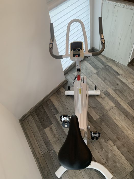 Rower stacjonarny  Aeris exercise bike. Masa zamachowa 18kg