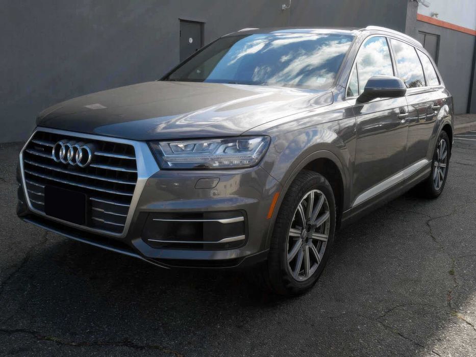 Audi Q7 55 quattro SE Premium Plus      2019