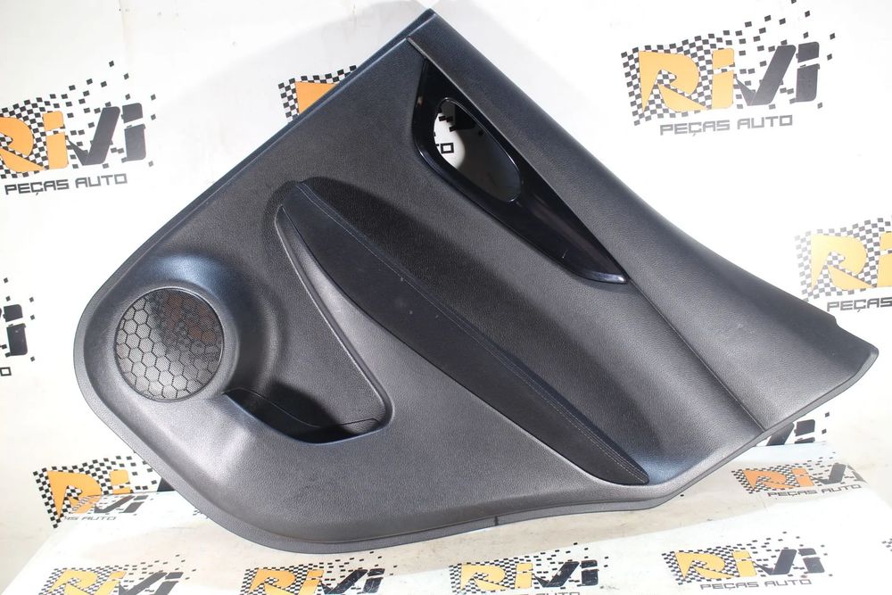 Forra porta / quartela trás direita NISSAN Qashqai II (J11)