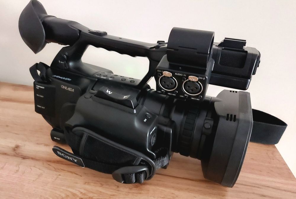 ZESTAW DWÓCH KAMER: Sony EX 1R i EX 3  z akcesoriami, Mikrofon