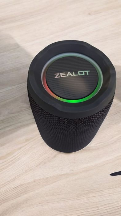 Беспроводная колонка ZEALOT S49 (Super Bass, RGB)
