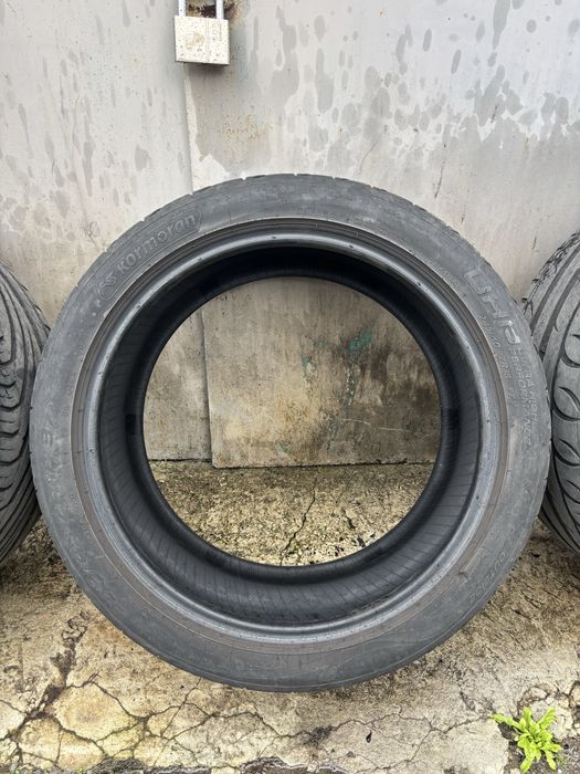 Шини KORMORAN R18/245/40