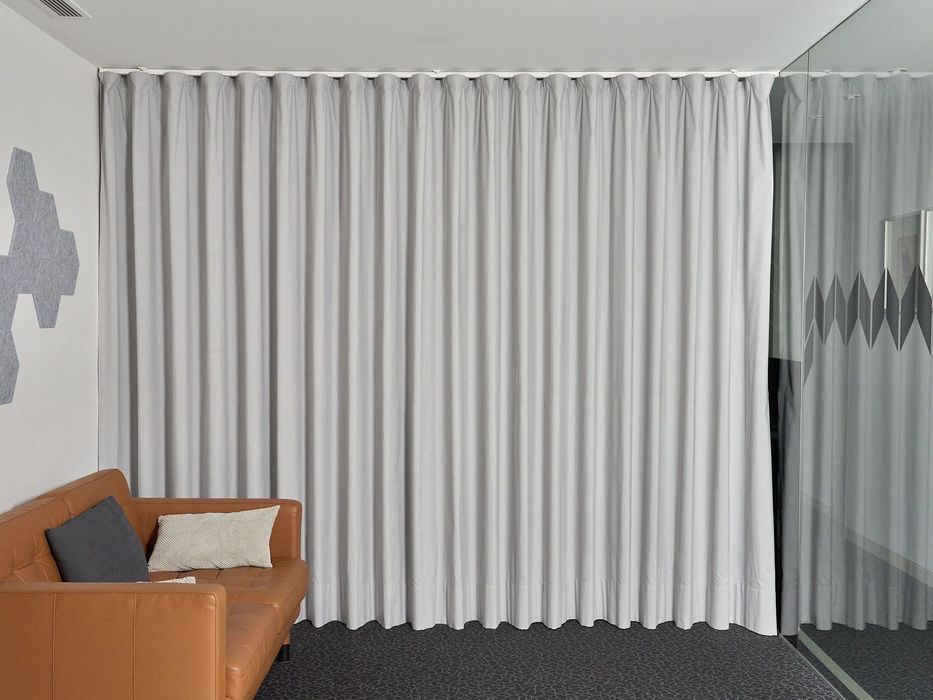 Cortinado em tecido de algodão cinzento semi-transparente - 2,45 altura x 4,50 largura