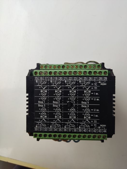 Вимірювач регулятор ОВЕН трм 138