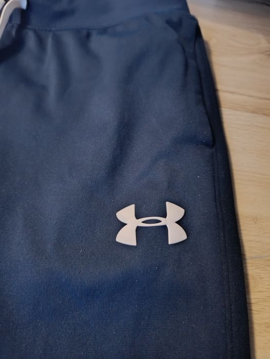 Spodnie dresowe dresy Under Armour 158-164