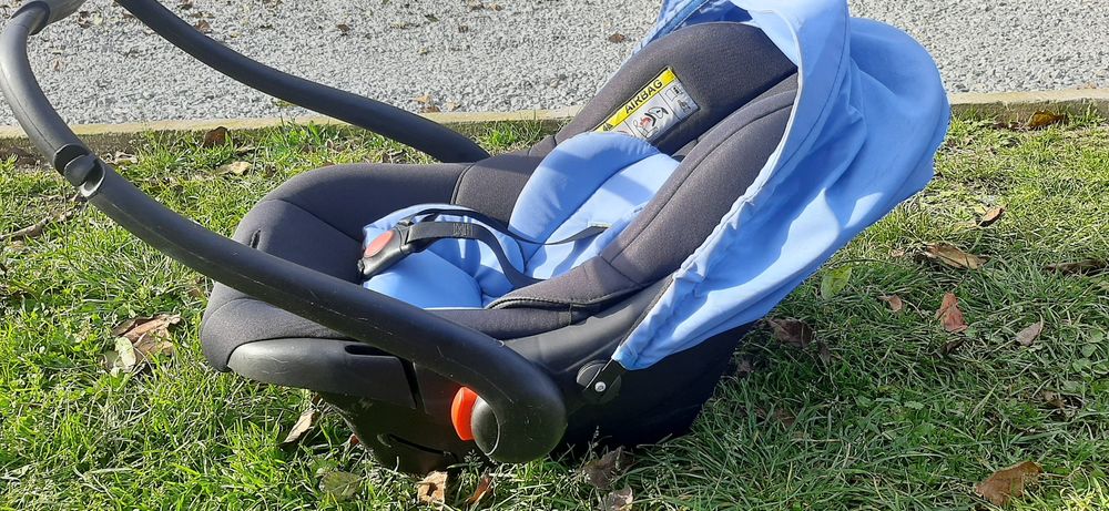 Автолюлька. Автокрісло. Переноска