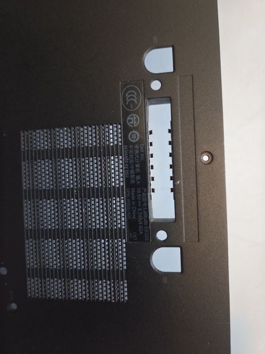 Sprzedam dolną zaslepke klape do laptopa DELL latitude E6320