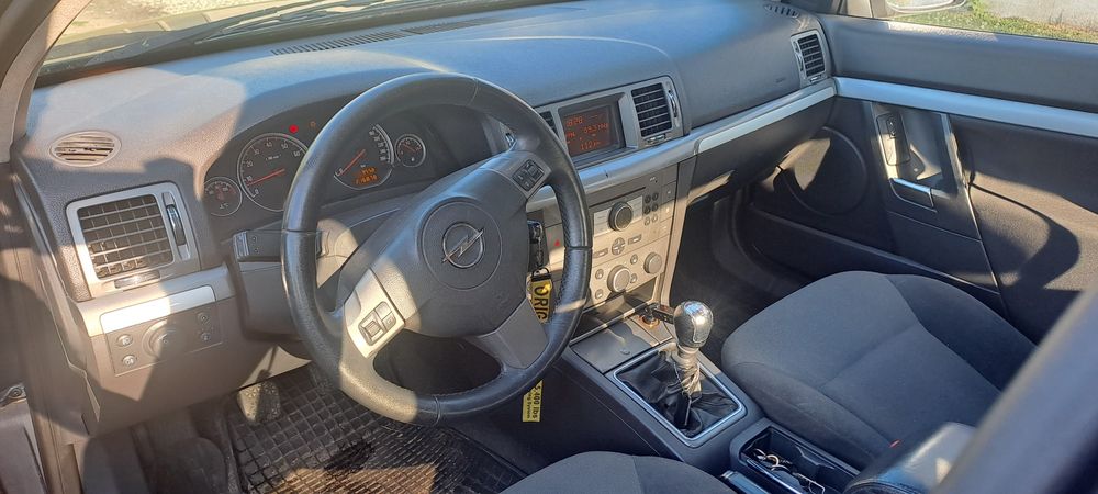 Opel Vectra C 2.8 V6 Turbo