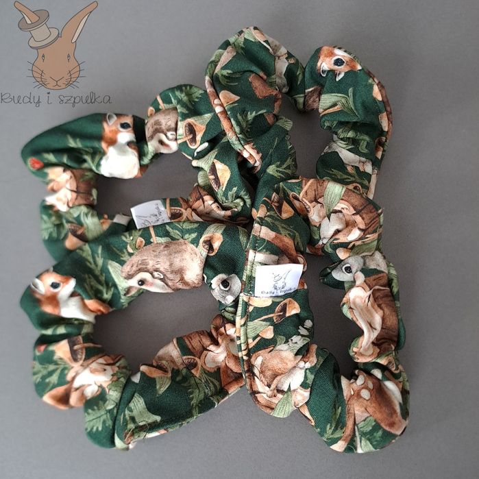 Scrunchie do włosów z motywem lasu - zieleń