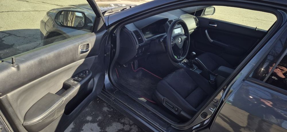 Хонда Аккорд 7 універсал