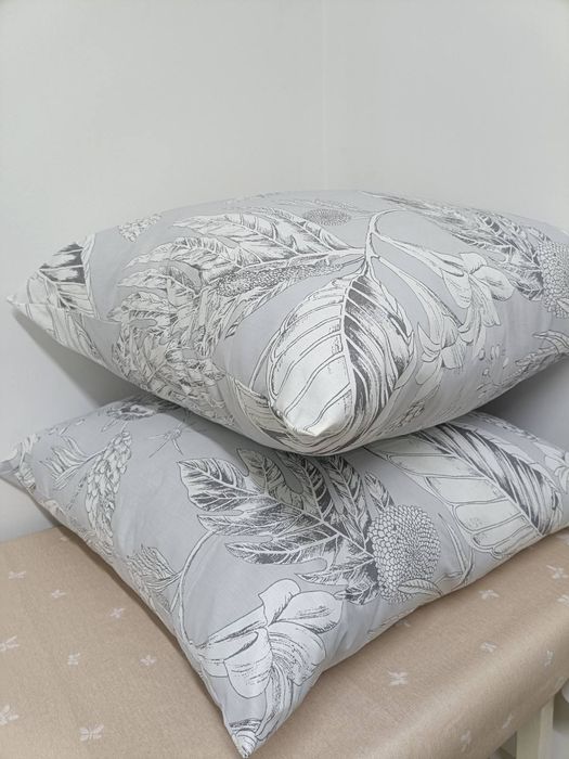 Подушки пухові різних розмірів.(Еко пух) Гіпоалергенний.