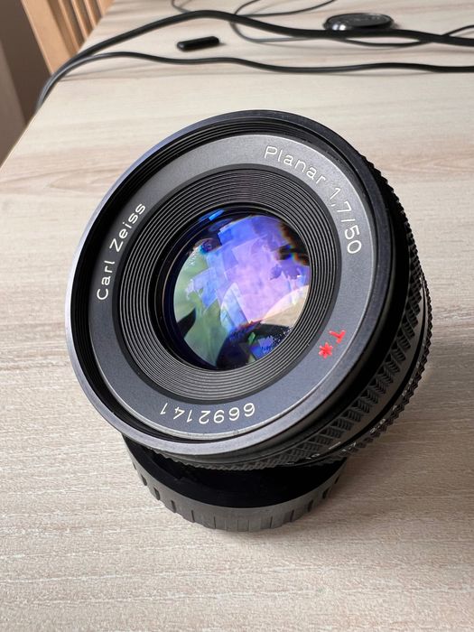 Carl Zeiss Planar 50mm 1.7 T* C/Y