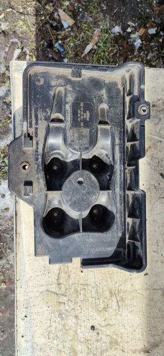 Аккумуляторная полка Octavia