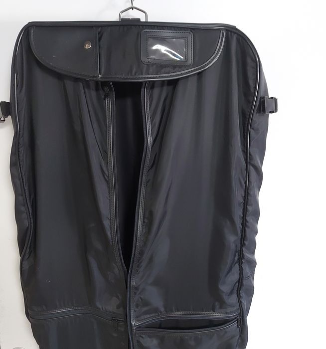 Wielofunkcyjna torba na garnitur na kółkach