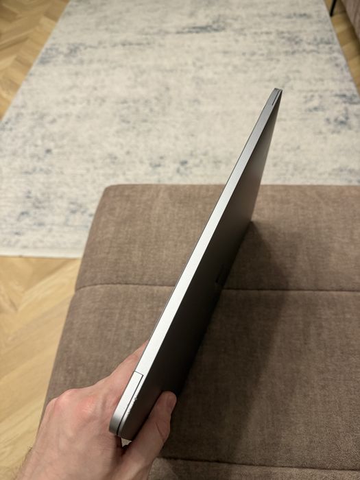 Macbook pro 15 2019 i7 2,6/ 16gb / 1000gb / Radeon Pro 4 ГБ 94% АКБ