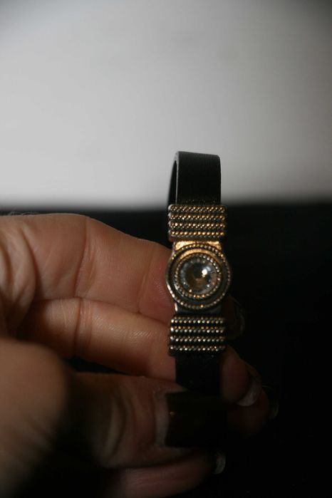 Pulseira Preta com Brilhante