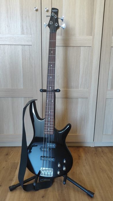 Baixo elétrico de 4 cordas IBANEZ GSR200-BK