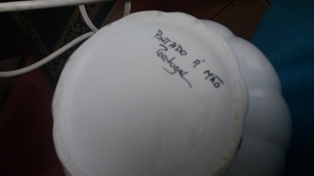 Lavatório antigo peças pintadas a mao