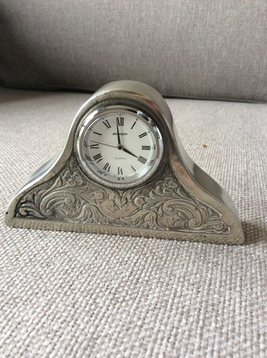 Relógio de mesa em estanho (Portes incluídos)