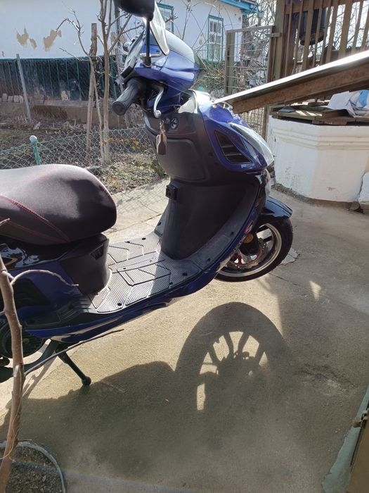 Моторолер Spark SP150S17R