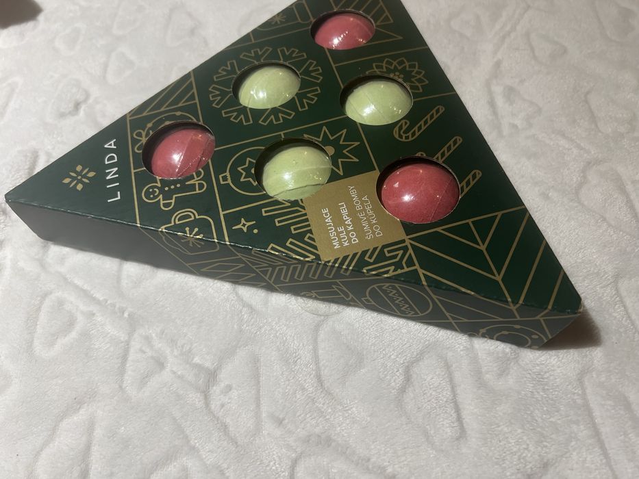 Kule do kąpieli w świątecznym opakowaniu