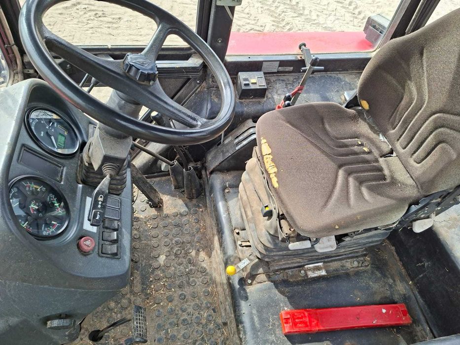 Ciągnik rolniczy Belarus 1025.2, MTZ 820