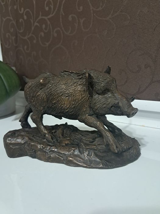 Статуэтки бронза