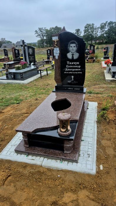 Виготовлення пам'ятників