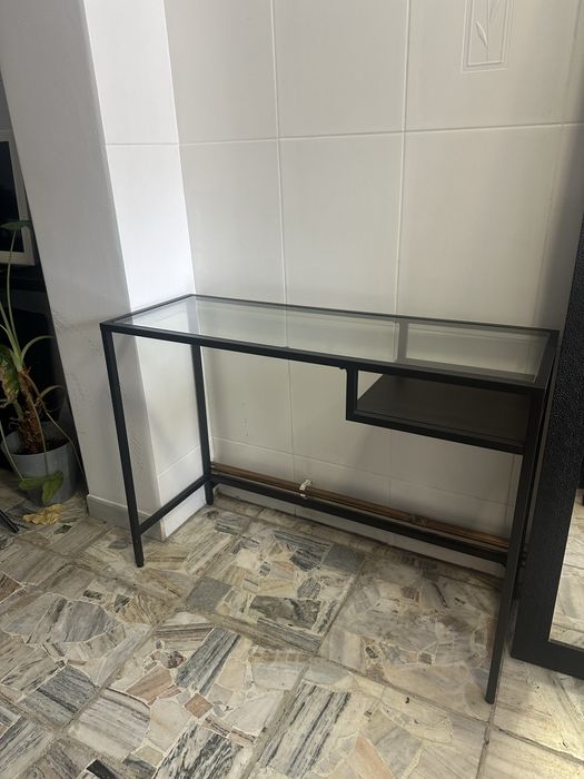 Biurko/toaletka ze szklanym blatem