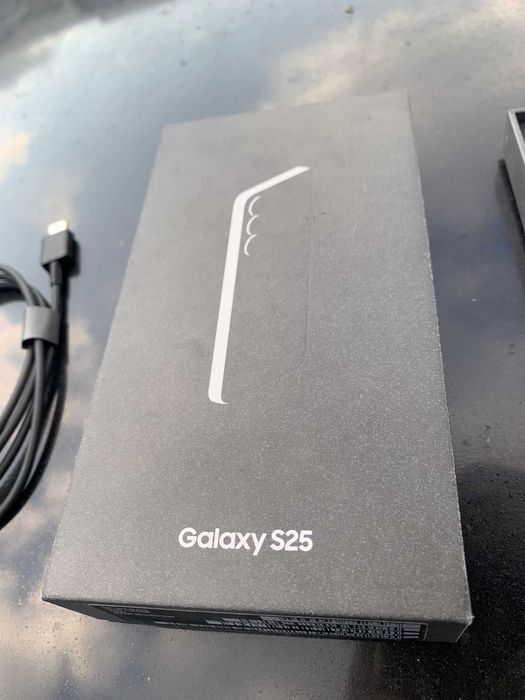 Samsung S25 128GB (Negociável)