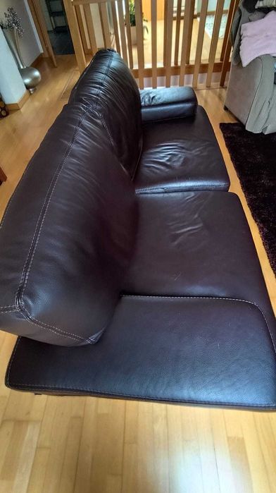 Sofás em Pele em ótimo estado