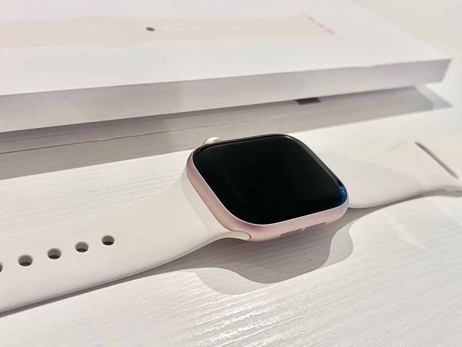 Nowy Apple watch series 10, bateria 100%