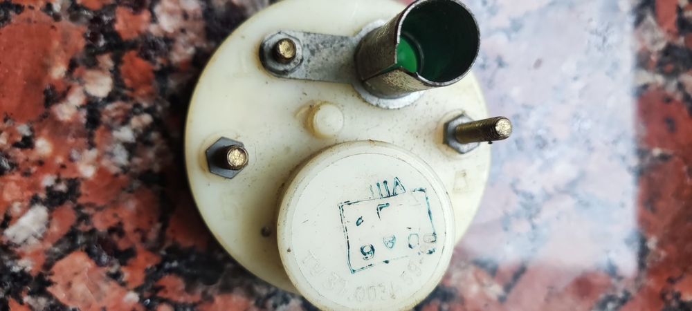 Датчик температуры воды, масла.