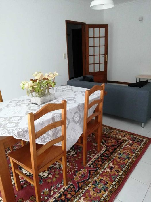 Arrendamento de apartamento T1 - Quinta Armada