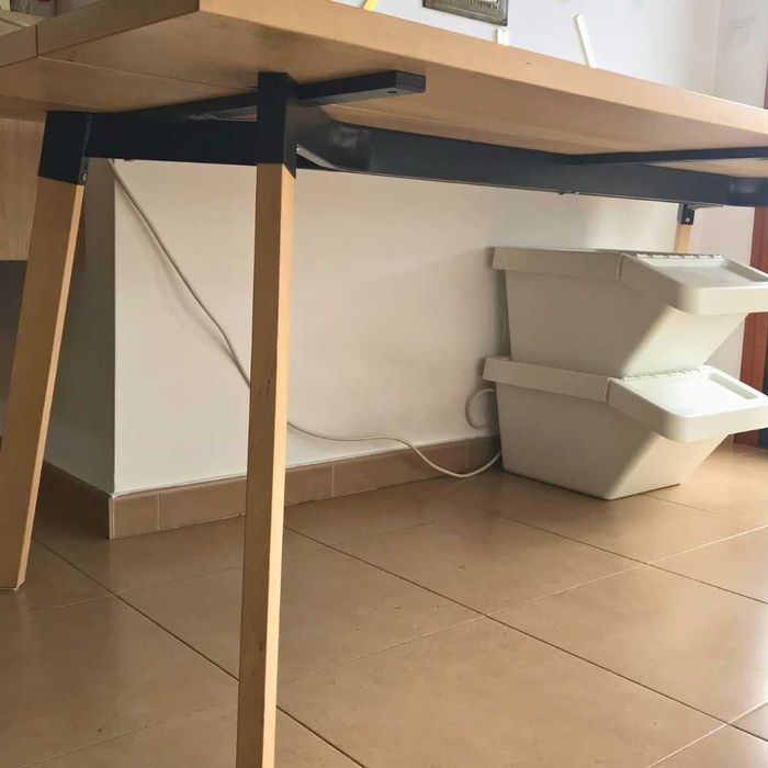 Mesa de jantar grande  - Ikea
