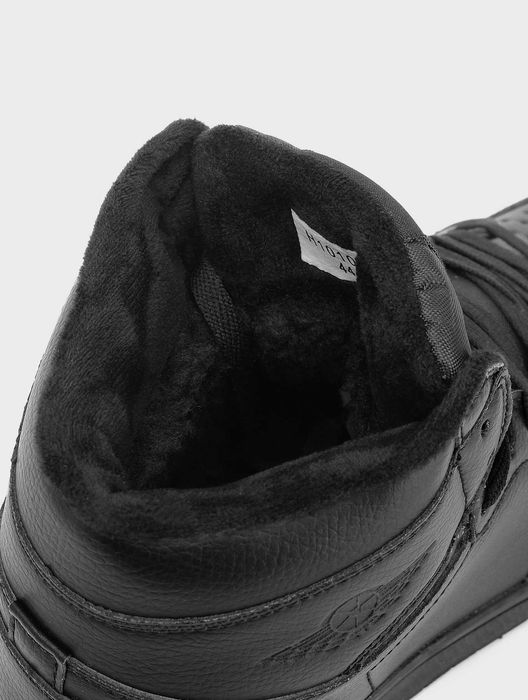 Зимові високі кросівки