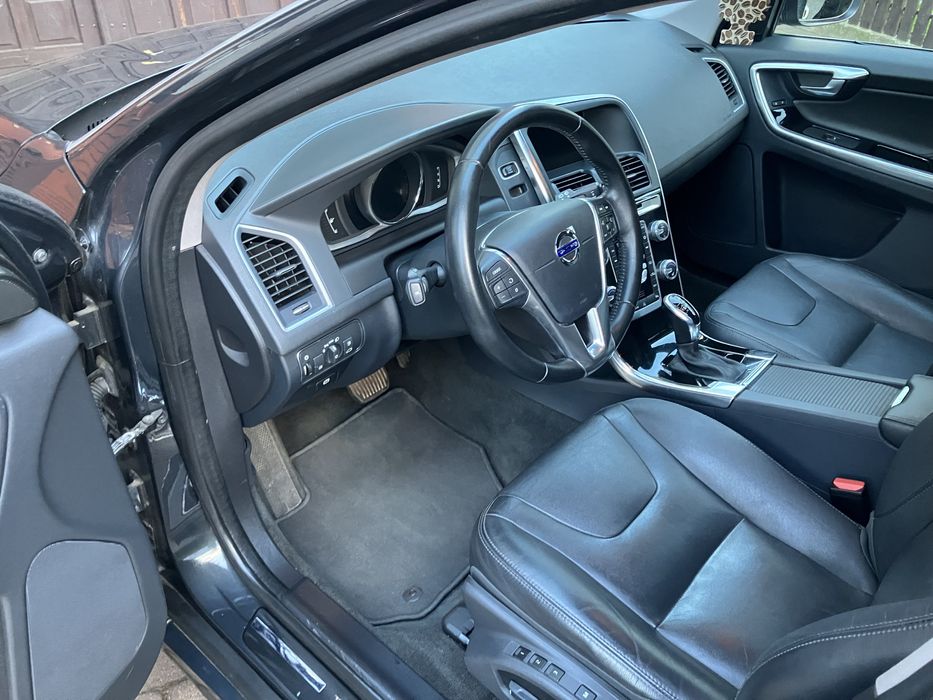 Sprzedaż VOLVO XC60