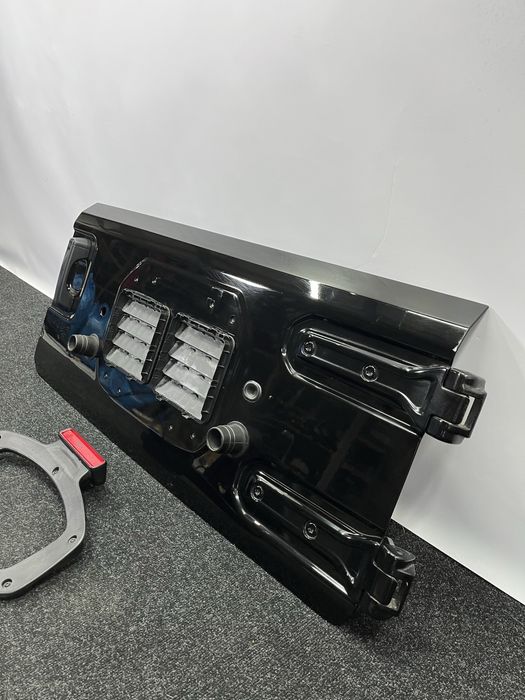 Кришка багажника кріплення запаски ляда на Jeep Wrangler JL 2018-2025