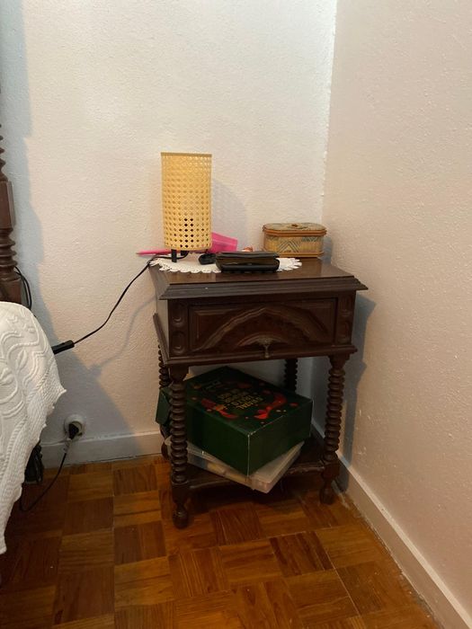 Mobilia antiga completa