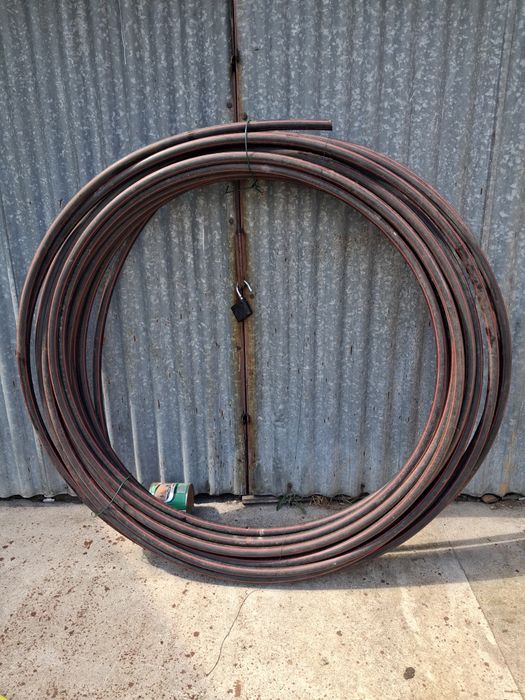 rura PCV średnica 32 mm grubość 3mm długość 75 m, po 3 zł mb