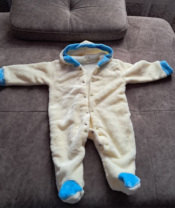 Продам дитячий одяг набор