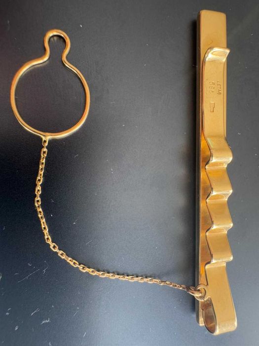 Clipe de gravata em ouro maciço 14K - 8,4g -