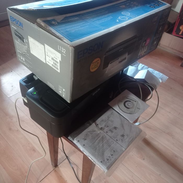 Принтер Epson L132 Model B521D Состояние почти новый, открытой коробки.