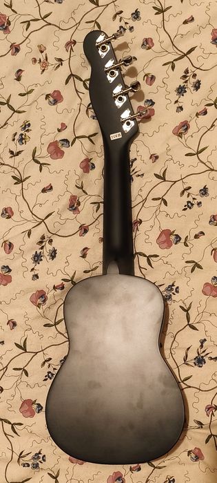 Ukulele Soprano Fender Venice Black