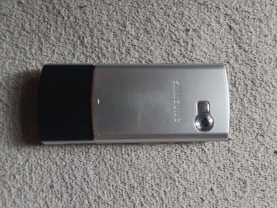 kolekcjonerki telefon  samsung sgh-d780 rzadki model